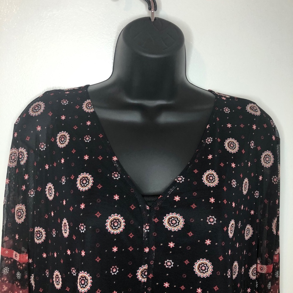 Blouse - Picture 2 of 4